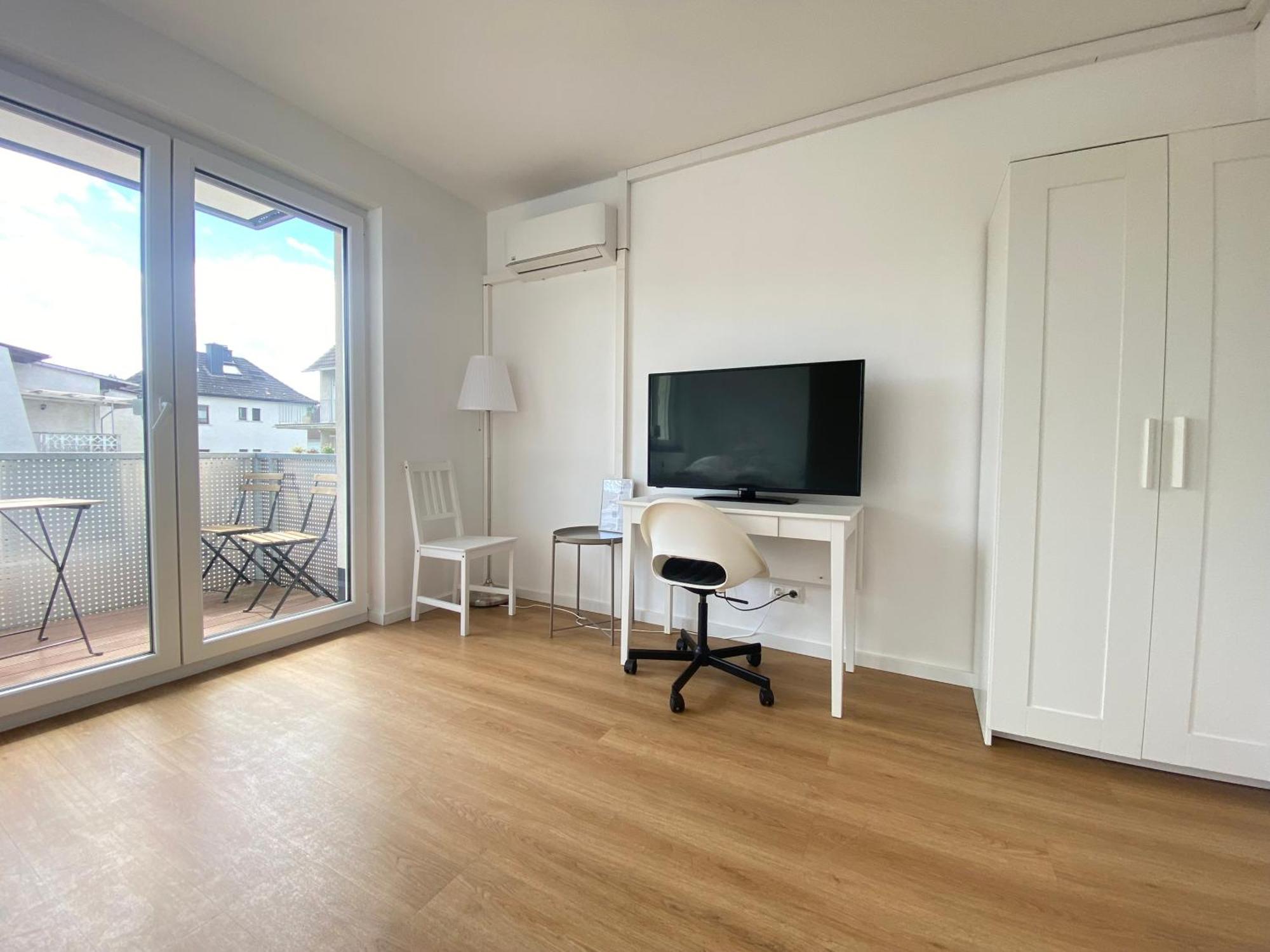 Lux * Mörfelden-Walldorf